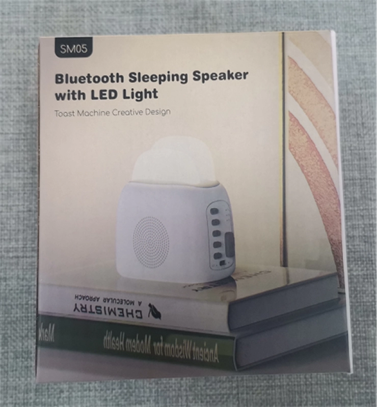 Parlante BT, con White Noise, y Luz Nocturna,  en ABS, 10.3 x 9.6 x 6.3 cmts