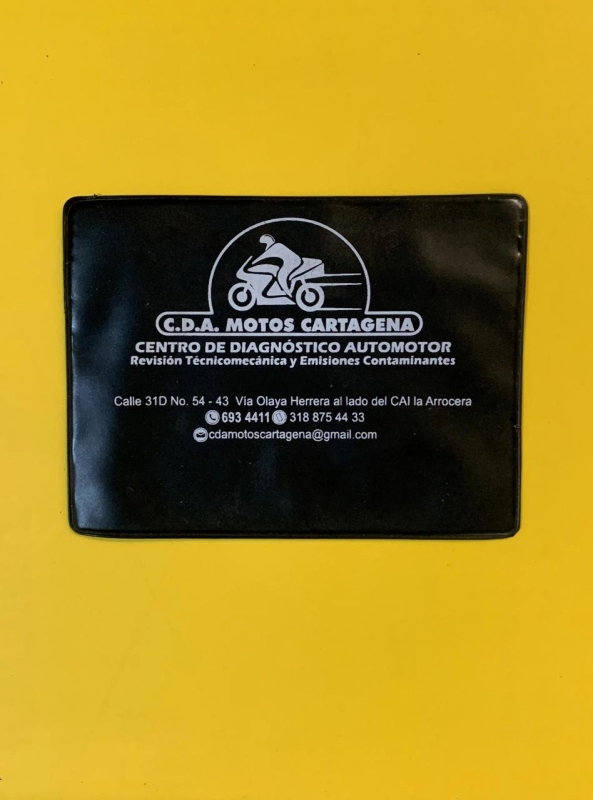 Portadocumentos Sencillo de 1 bolsillo para Soat del Carro, tamaño 11 x 8.5 cmts