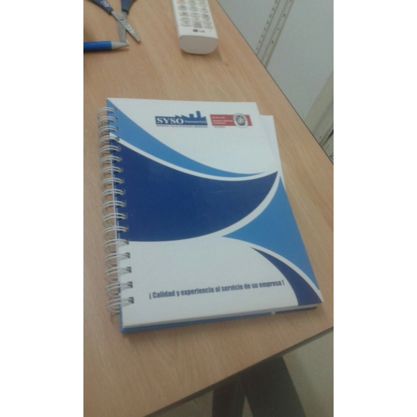 Cuaderno Argollado Pasta Dura, tamaño 23 x 25 cmts