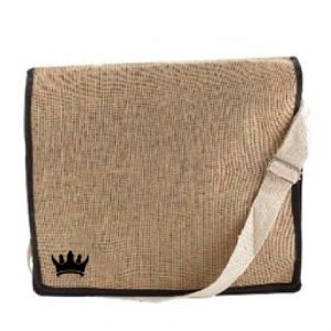 Bolso Dover en Yute, colgadera en reata, de 38 x 37 x 9 cmts, varios bolsillos