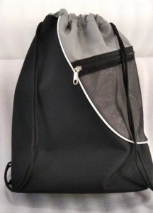 Tula Impermeable Rusia, bolsillo frontal con malla y zipper, 35 x 47 x10 cmts