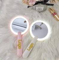 Espejo Redondo plastico con luz LED, 6.8 x 6.8 cmts, con manija