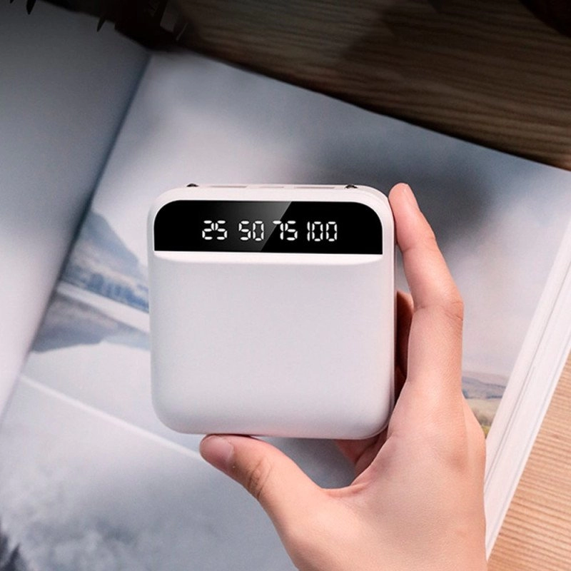 Power Bank Kin, 10.000 mAh, con indicador LED de carga, 8 x 8 x 2.2 cmts