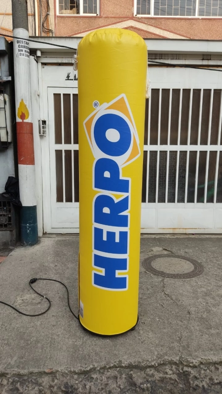 Dummy Inflable en forma de Totem