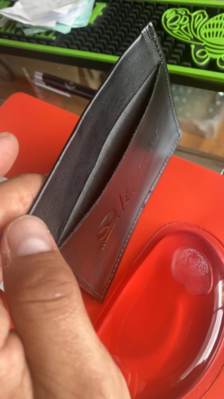 Portadocumentos Sorrento, en imitacion cuero, con forro interno, 10 x 8 cmts