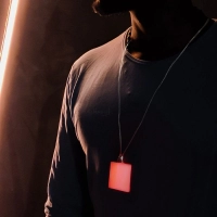 Collar Luminoso Cuadrado, de 3.9 cmts