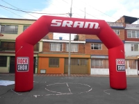 Dummy Inflable en forma de Arco