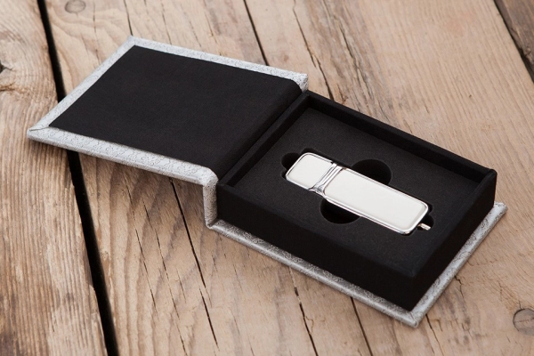 Caja de Carton para Empaque de USB