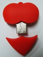 Memoria USB en PVC 2D diseño Corazon