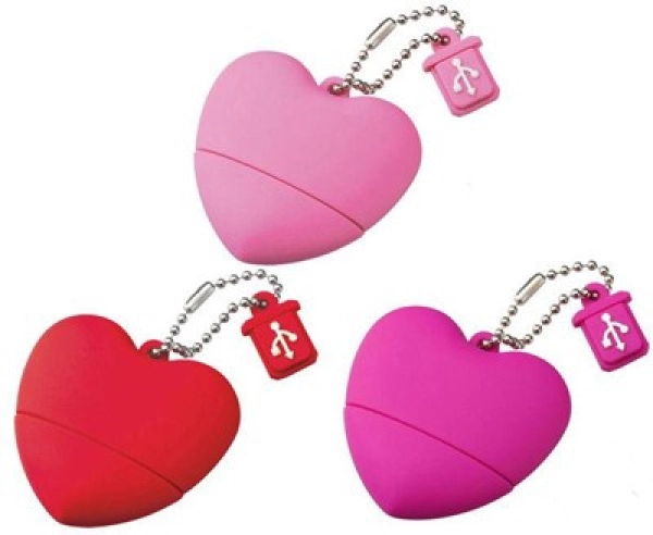 Memoria USB en PVC 2D diseño de Corazon