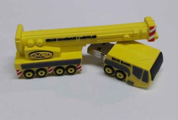 Memoria USB en PVC 3D diseño Grúa