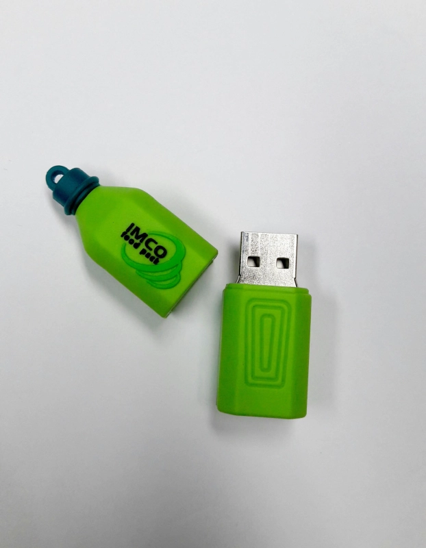 Memoria USB en PVC 3D diseño Botella Bebida Energizante