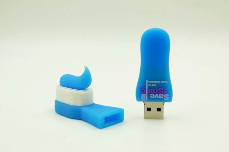 Memoria USB en PVC 3D diseño Cepillo de Dientes