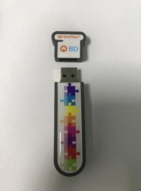 Memoria USB en PVC 2D diseño logo Biosciences