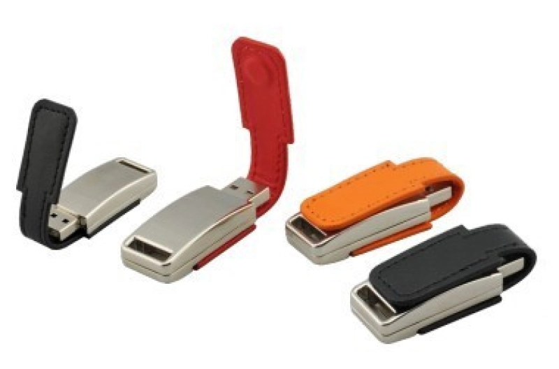Memoria USB en Cuero y Metal