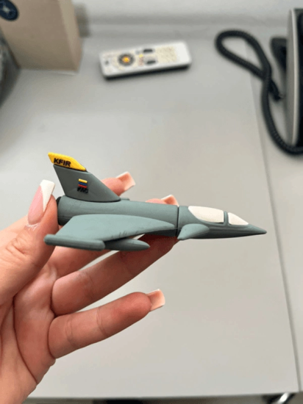 Memoria USB en PVC 3D diseño Avion De Guerra
