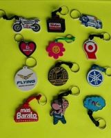 Llavero Microinyectado, con logo en alto relieve