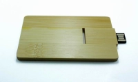 Memoria USB en madera en forma de Tarjeta