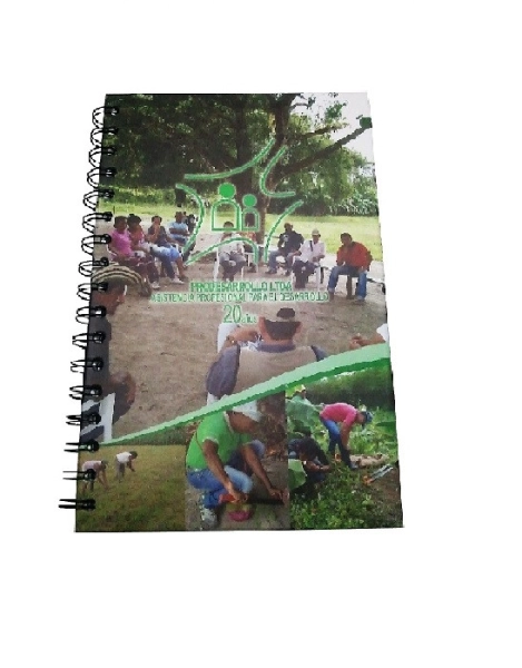 Cuaderno Argollado Pasta Dura tamaño 22 x 14 cmts