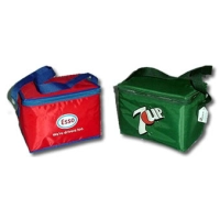 Lonchera Polinesia, 20 x 15 x 14.5 cmts, con forro y espuma interna