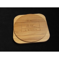 Cargador Inalambrico en madera, 1 usb cable 5V/1A, 9.4 x 9.4 x 0.8 cmts